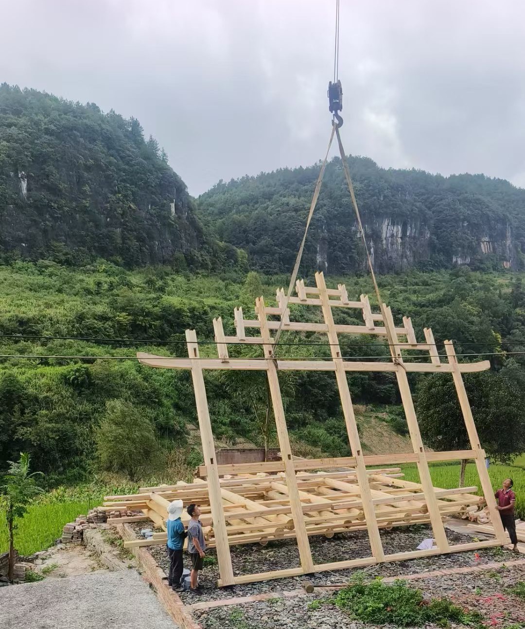 安宁区汽车吊出租公司怎么保证发动机散热问题